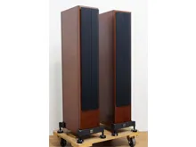 Vienna acoustics トールボーイスピーカー